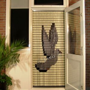 023 Liso duif in vlucht
